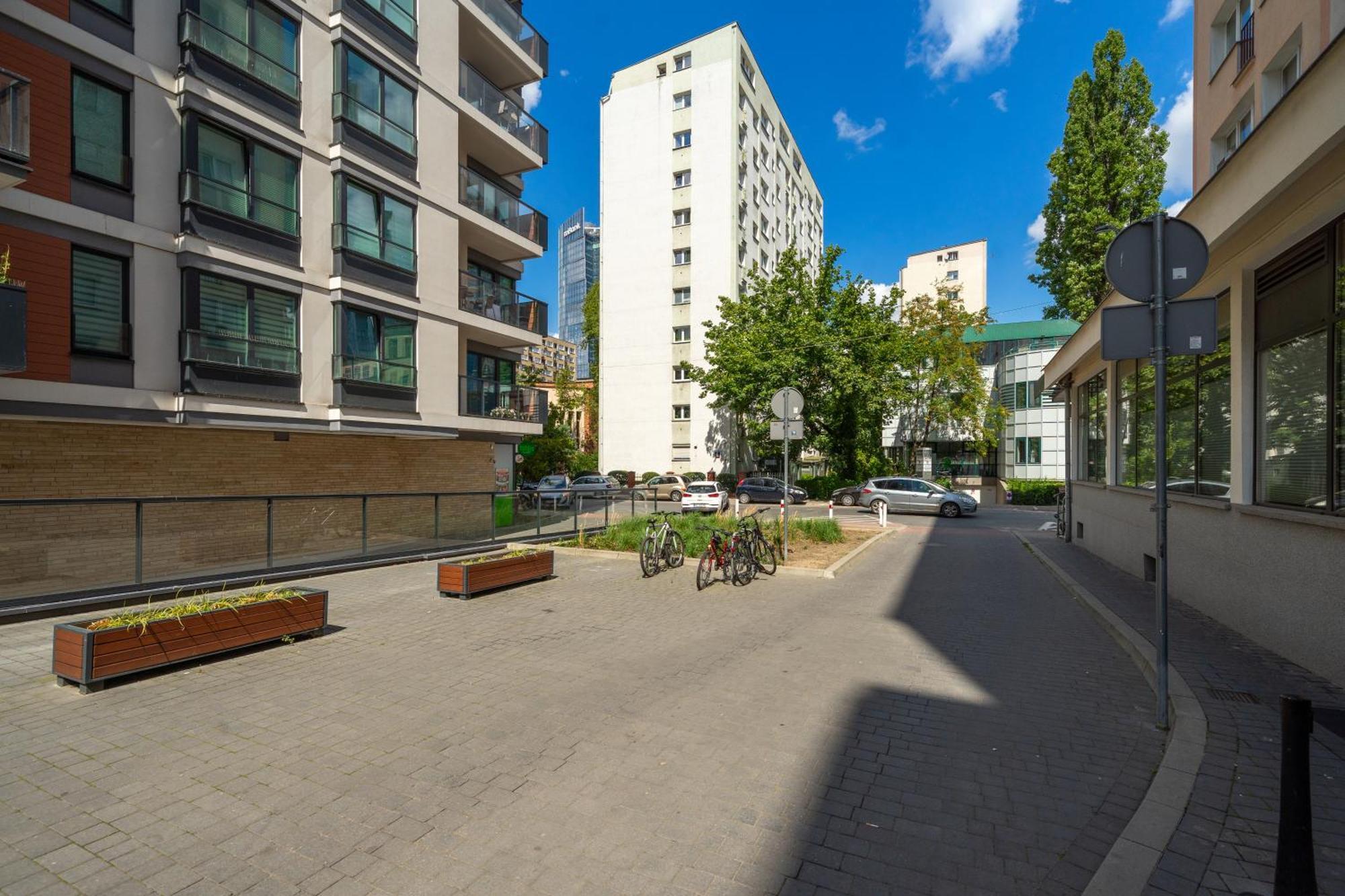 Wola - Balcony&workspace - By Rentujemy Warsaw