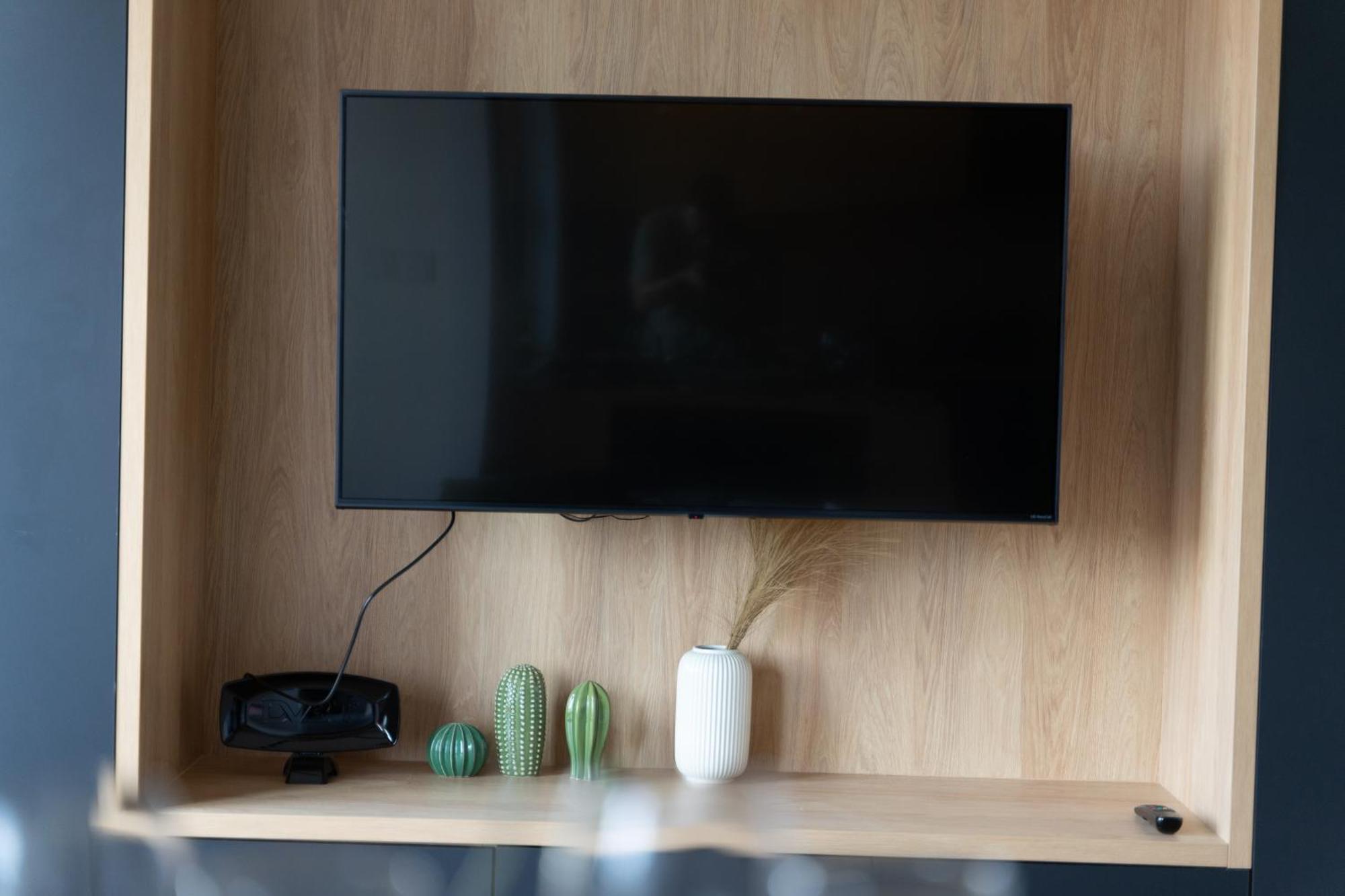 Wola - Balcony&workspace - By Rentujemy Apartment